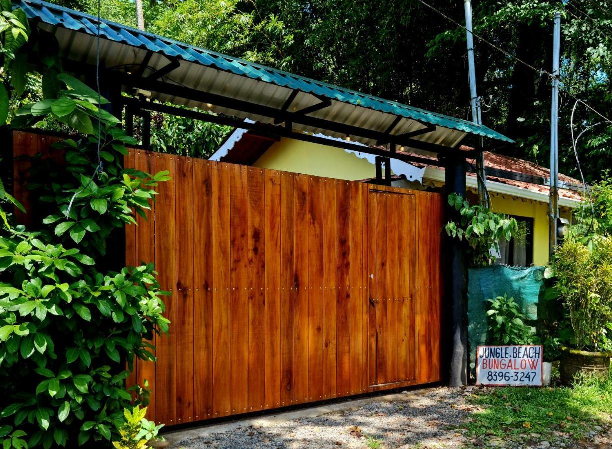 Jungle Beach Bungalow With Ac & Fiber Optic Puerto Viejo de Talamanca المظهر الخارجي الصورة