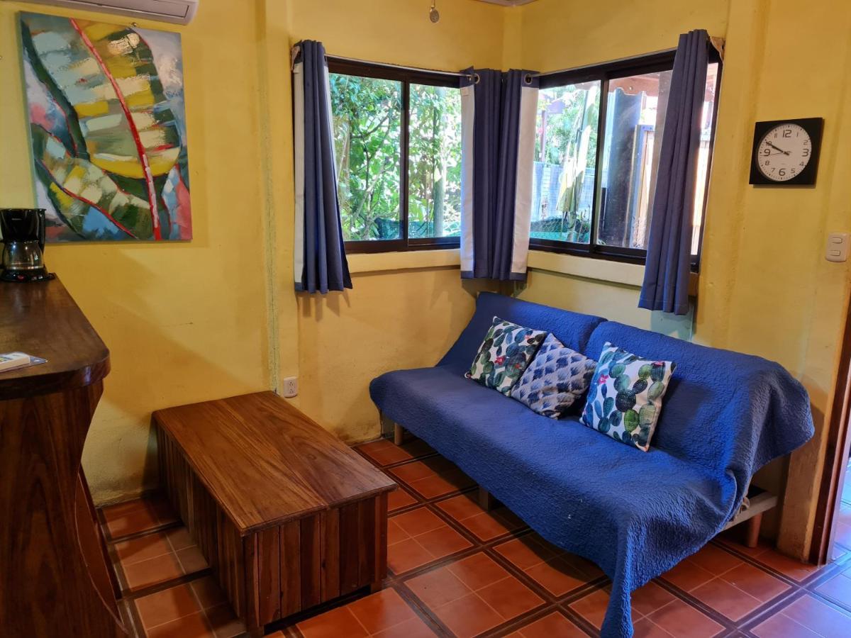 Jungle Beach Bungalow With Ac & Fiber Optic Puerto Viejo de Talamanca الغرفة الصورة